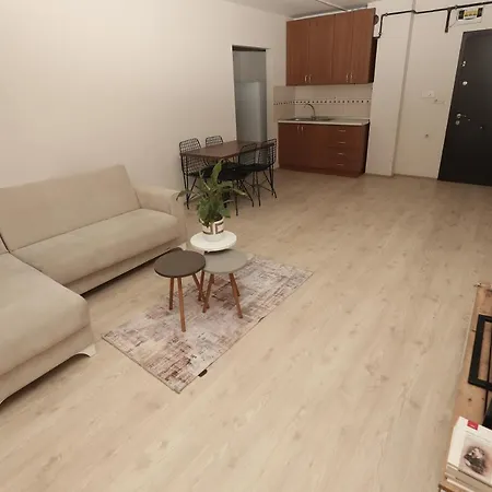 Midtown Suit Flat Ankara